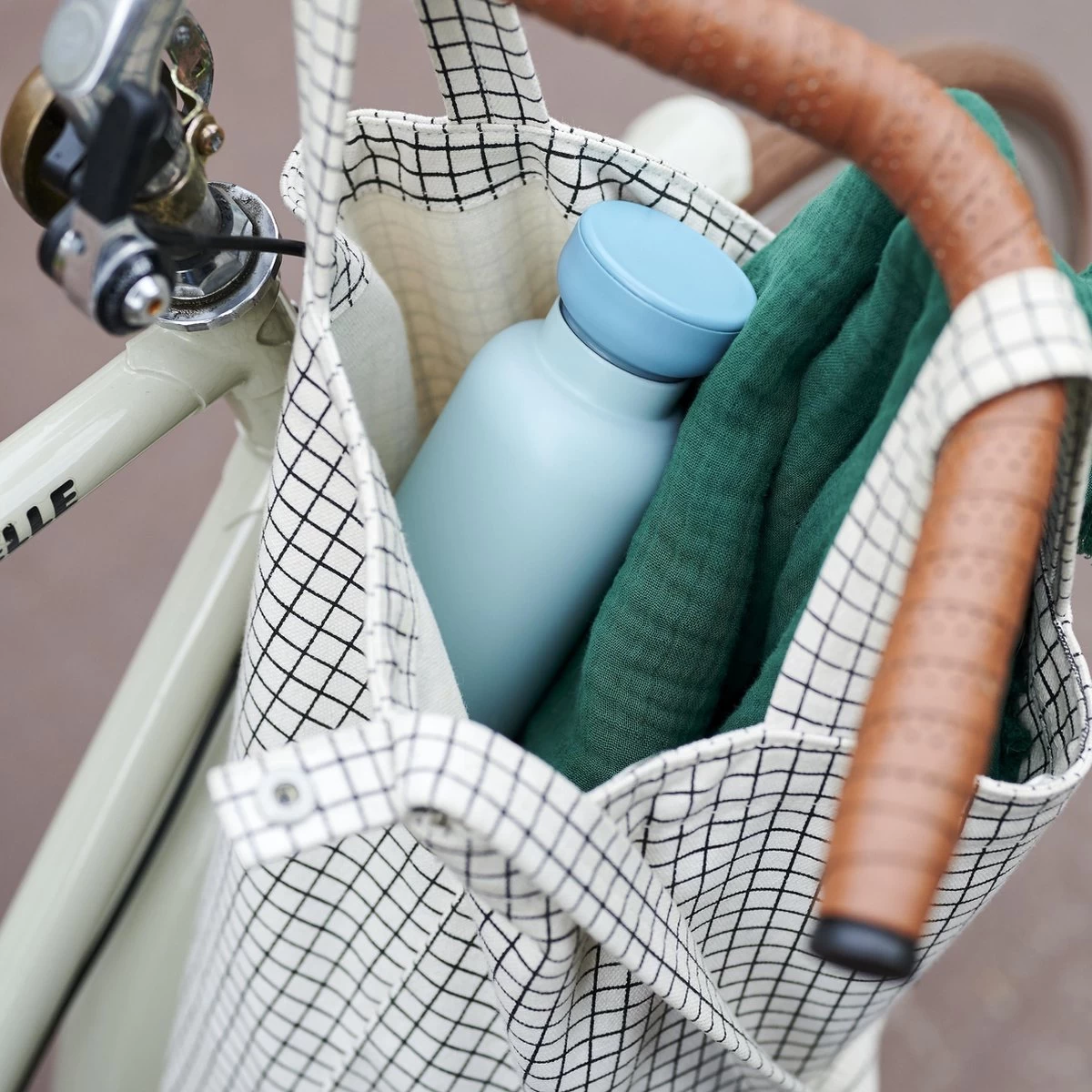 Mepal – Isoleerfles Ellipse 350 Ml – Houdt Je Drankje 9 Uur Warm En 12 Uur Koud – Nordic Green – Geschikt Voor Bruiswater – Thermosfles – Lekdicht - Afbeelding 5