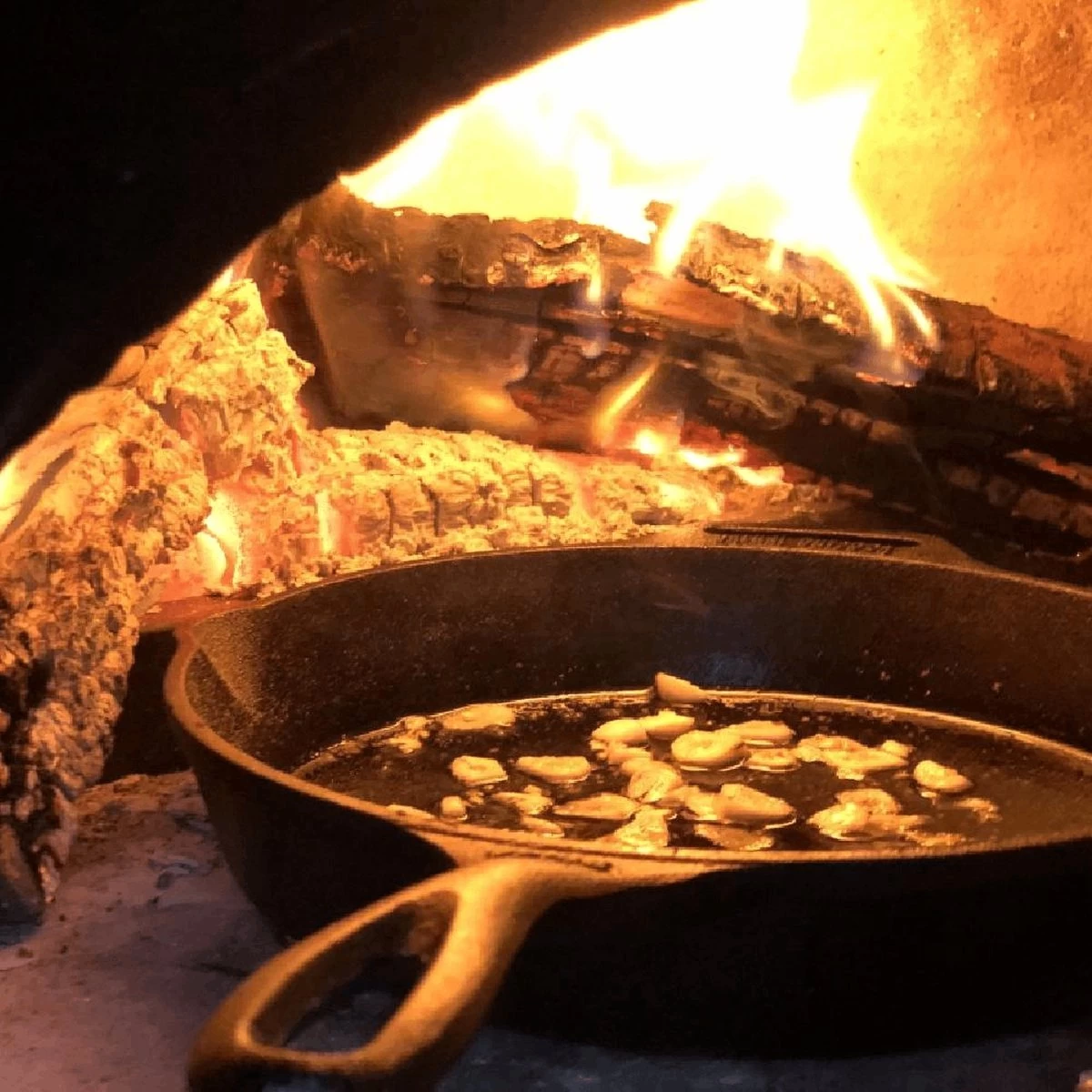 Valhal Outdoor Skillet / Koekenpan Met Steel - Gietijzer, Diameter 30cm - VH30 - Afbeelding 7