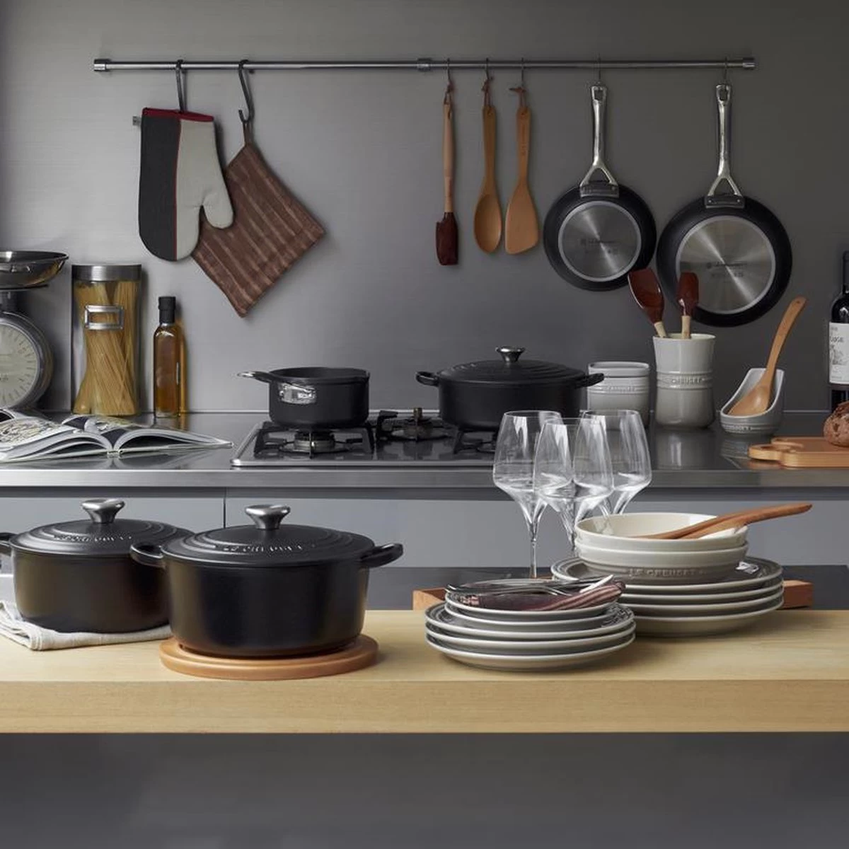 Le Creuset Signature Braadpan - 4,2 L - 24 Cm - Zwart - Afbeelding 8