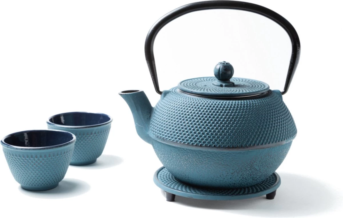 Tealøv THEE SET 1,1 LITER GIETIJZER | COMPLETE SET IN GESCHENKDOOS | Gietijzeren Theepot Met Roestvrijstalen Zeef, Gietijzeren Theekopjes En Onderzetter | In Authentiek Japanse Stijl | Arare Blauw - Afbeelding 7