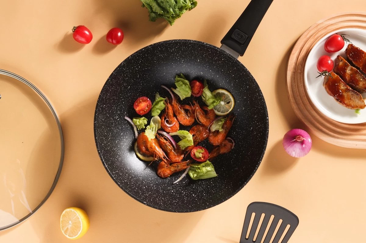 Royal Swiss® - 33-delige Pannenset Inductie - Pannensets - Afneembare Handgreep - Glazen Deksel - Geschikt Voor Oven - PFAS-vrij - Afbeelding 2