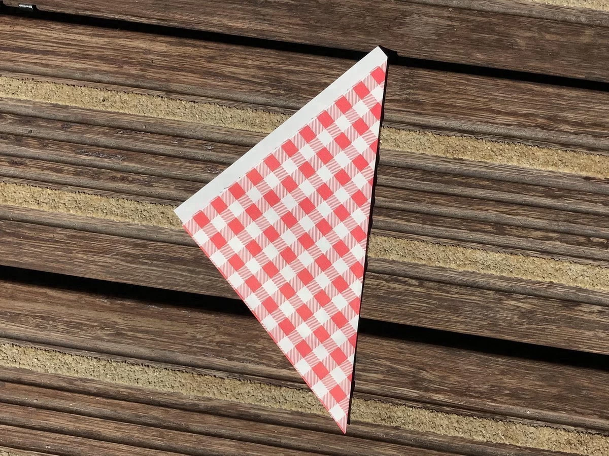 Papieren Frietzak - 30 Stuks - Kleine Patat Maat K14 - Boerenbont - Rode Ruitjes - Puntzak - Patatzak - Traktaties - Afbeelding 5